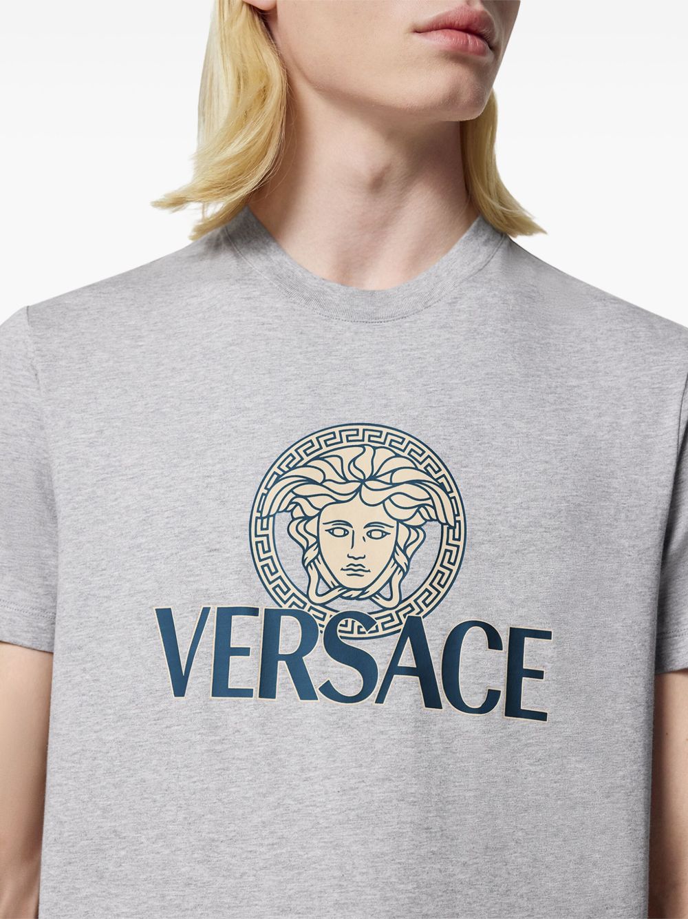 Versace メドゥーサ Tシャツ | グレー | FARFETCH JP