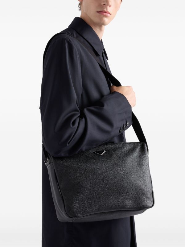 Prada レザー ショルダーバッグ | ブラック | FARFETCH JP