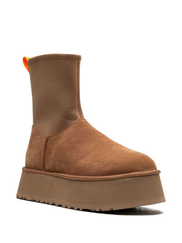 UGG Classic Dipper Chestnut Stiefel | Braun | FARFETCH DE