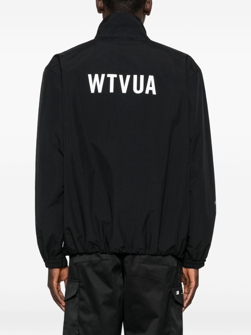WTAPS ウインドブレーカー | ブラック | FARFETCH JP