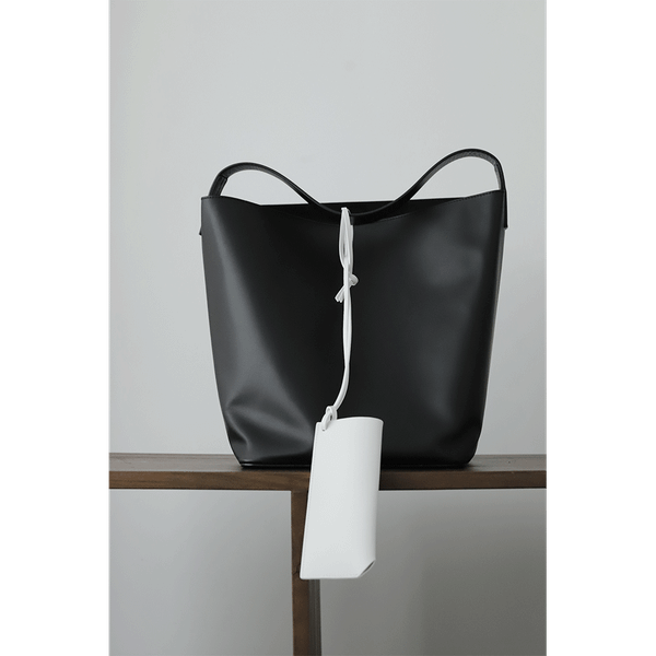 AURALEE - Leather Sunglasses Case (BROWN/WHITE/BLACK) WASHIDA