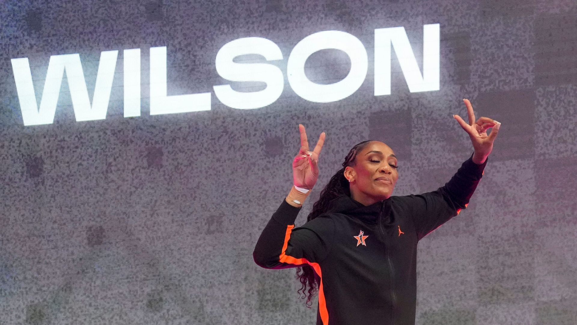 A'ja Wilson's Hilarious Take on Chelsea Gray's Defense Leaves