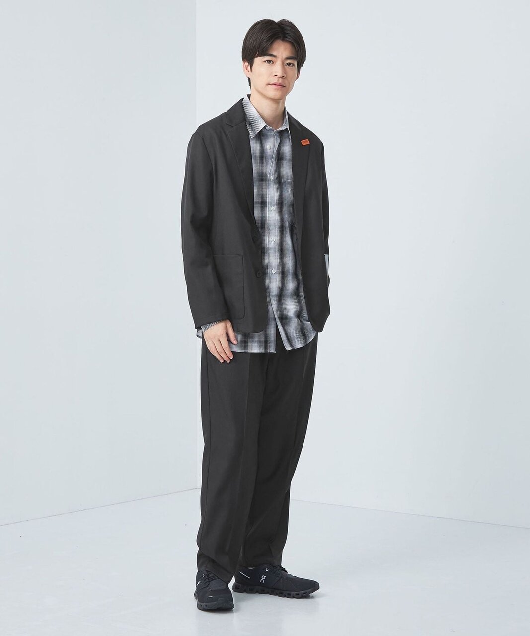 Universal Works（ユニバーサルワークス）ノーカラーセットアップ WEB限定／PERFORMANCE SUIT／ノーカラージャケット＆パンツ＆Tシャツ