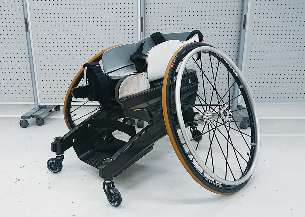 陸上競技用車椅子 2台セット 陸上競技用車椅子 2台セット パラリンピックの