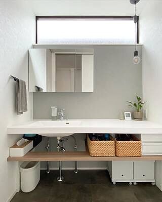 スミス W1200（三面鏡）(KT12000)｜洗面所・水回りの通販｜ミラタップ