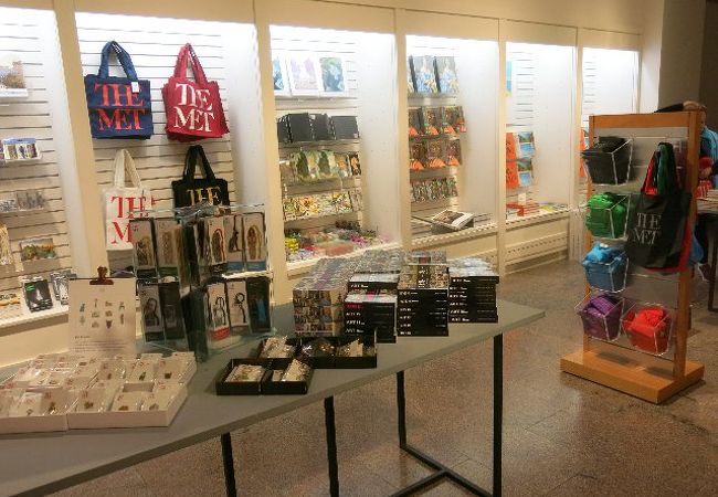 チェコ UPM リーフディシュ プレート メトロポリタン美術館ショップ