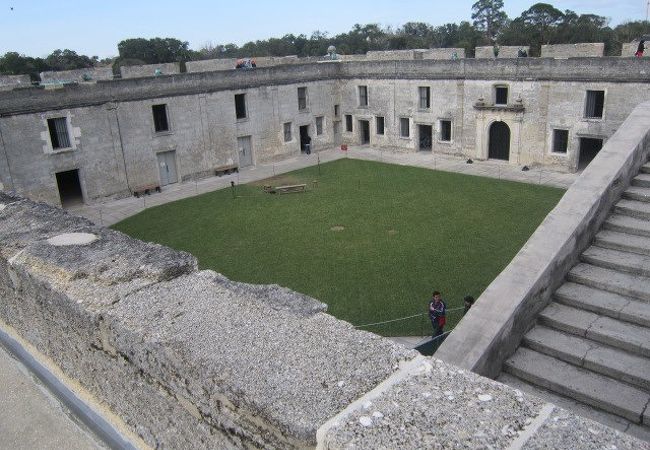 Mur de l'Atlantique - ロワール地方の美しい遺跡 Mur de l'Atlantique