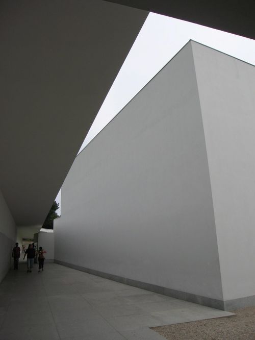 ポルト 建築巡り アルヴァロ・シザを訪ねて』ポルト(ポルトガル)の旅行