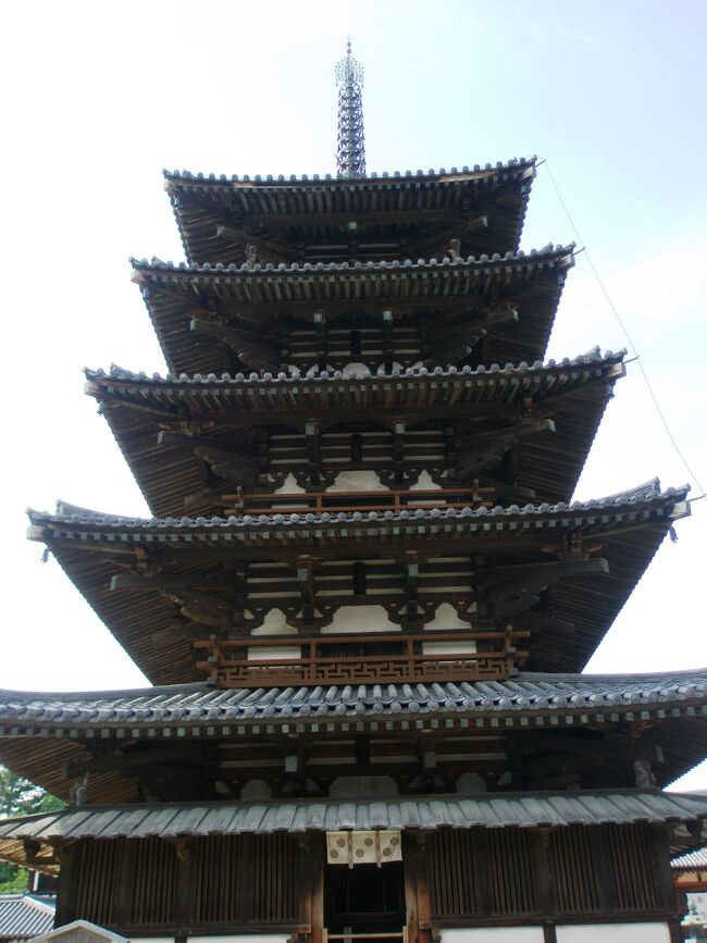 飛鳥時代の姿を現在に伝える世界最古の木造建築法隆寺参拝』飛鳥(奈良