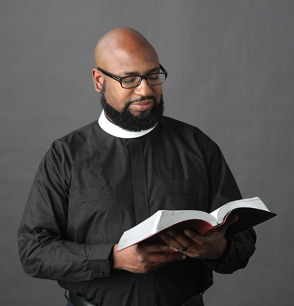 MDS Omega Premier Long Sleeve Neckband Collar Cler