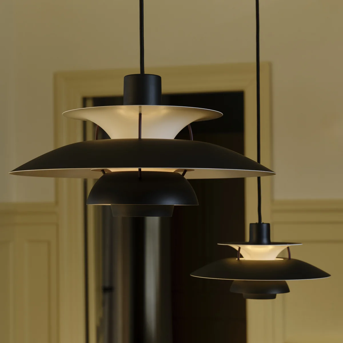 Louis Poulsen - PH 5 Mini pendant light (Black Edition 2025) | Connox