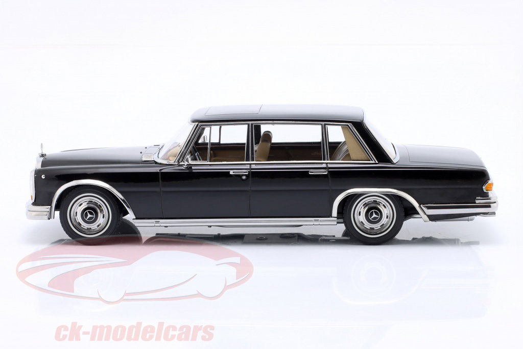 KK-Scale 1:18 Mercedes-Benz 600 SWB (W100) 建設年 1963 黒