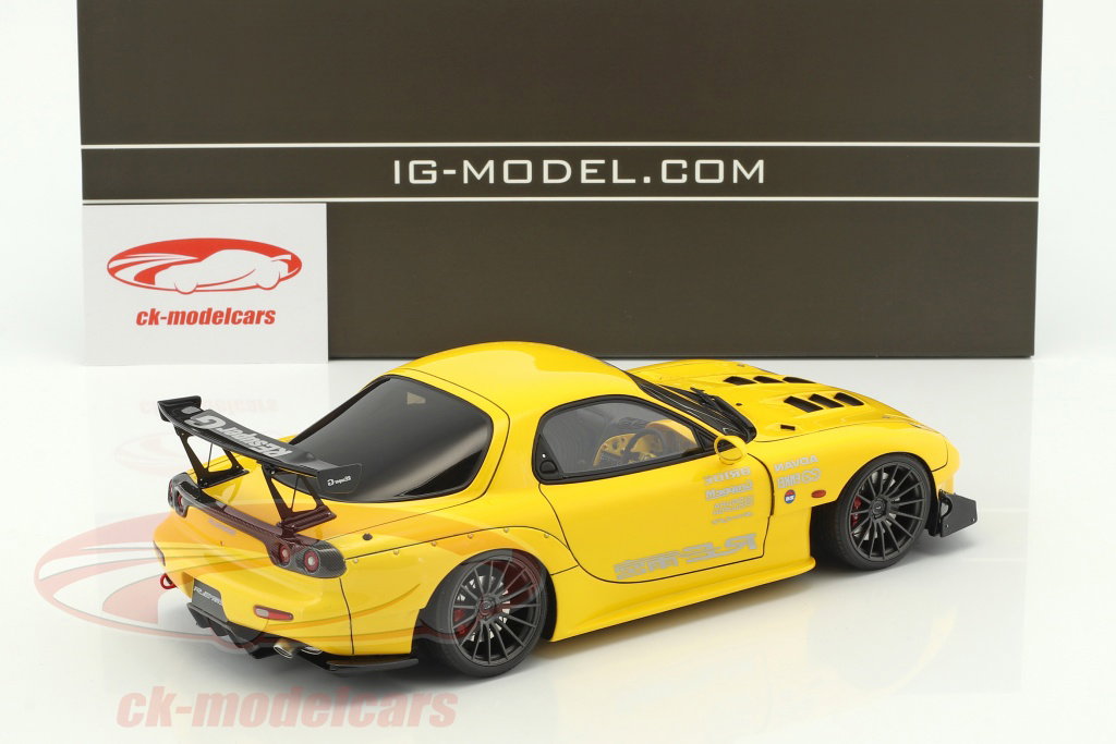 Ignition Model 1:18 Mazda RX-7 (FD3S) RE Amemiya yellow IG1042