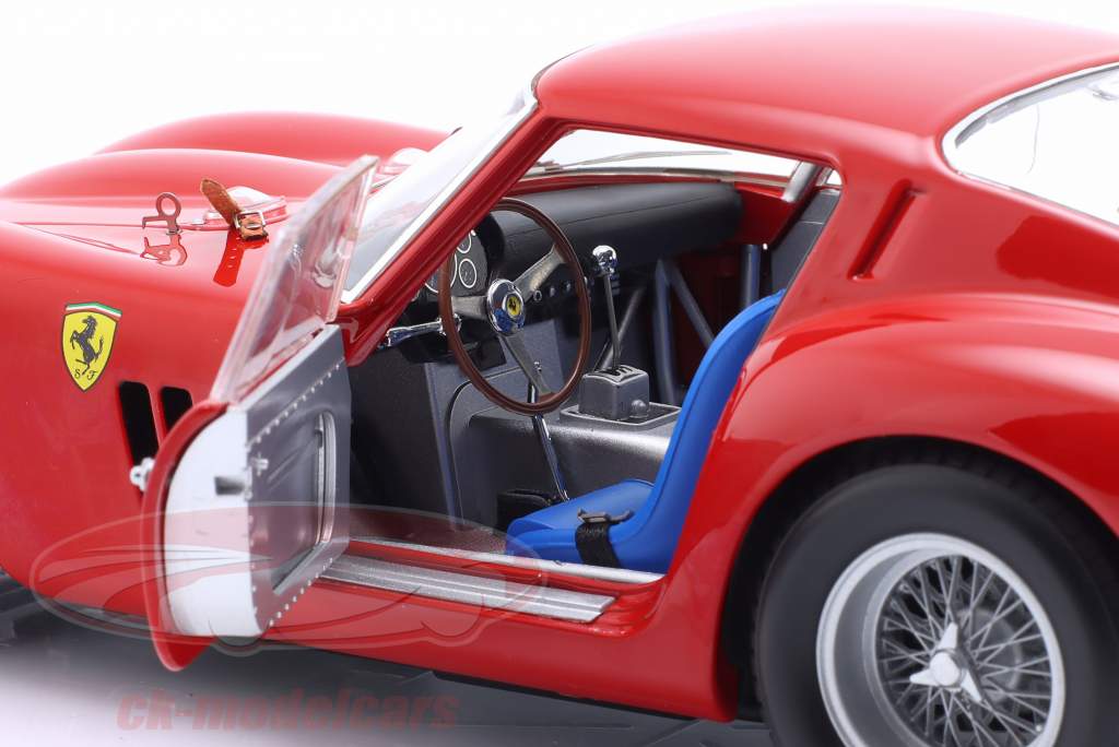 Kyosho 1:18 Ferrari 250 GTO Coupe year 1962 red 08438R model car