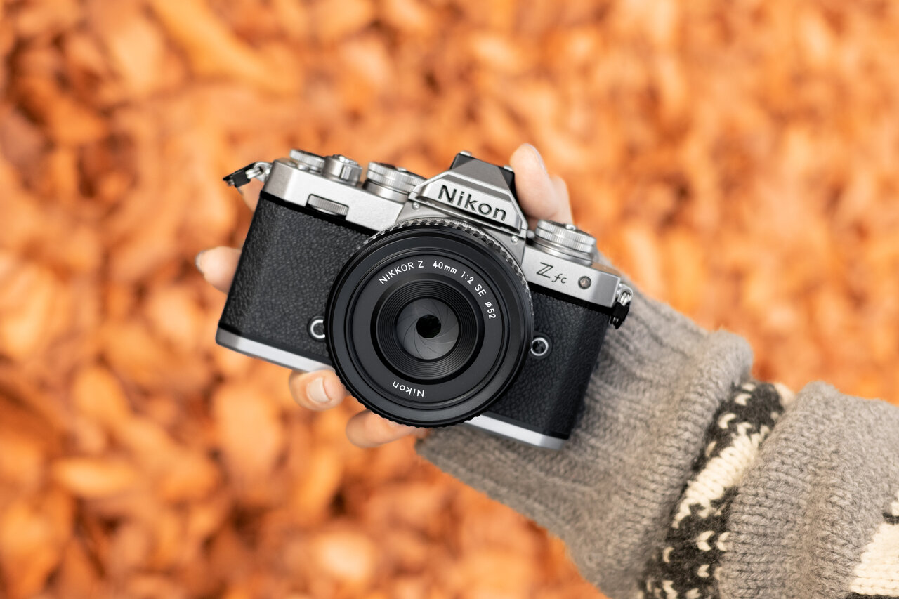 とろけるボケとデザイン性の高さが魅力！Nikon Z fcと相性抜群のレンズ