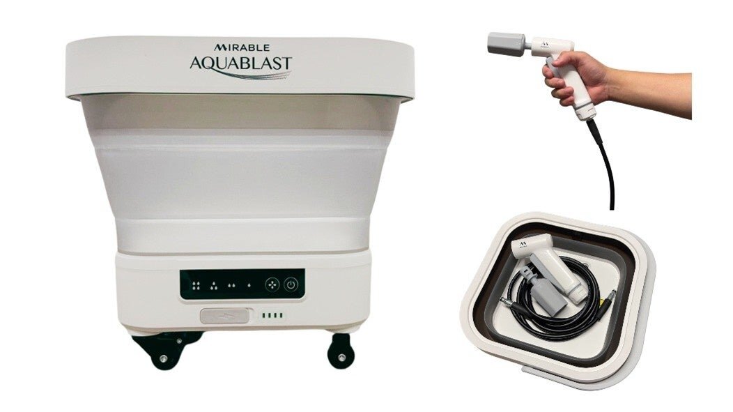 クルマの大掃除】頑固な汚れも高圧洗浄機でスッキリ！超微細バブルで