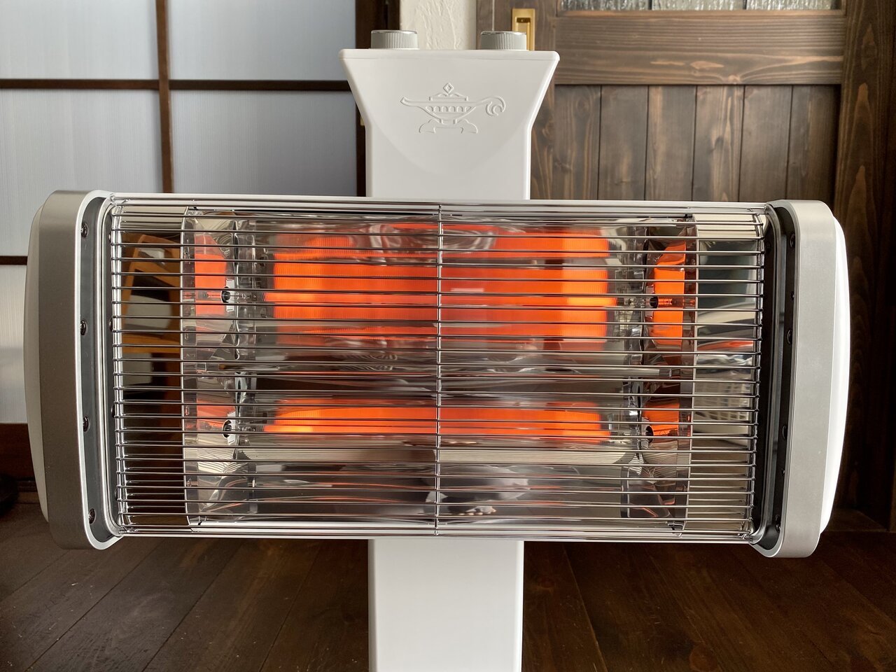 新入りの「遠赤グラファイトヒーター（2灯式）」をレポします