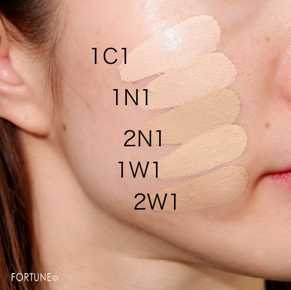 LAURA MERCIER（ローラ メルシエ）の名品「フローレス ルミエール」の