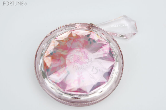 ジルスチュアート〉15周年限定品『ブルーム ミックスブラッシュ