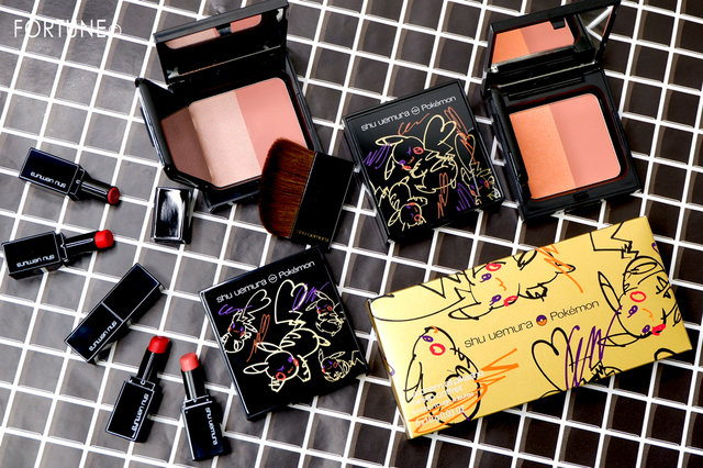 シュウ ウエムラ 2019クリスマスコフレ》ポケモンコラボのコスメ