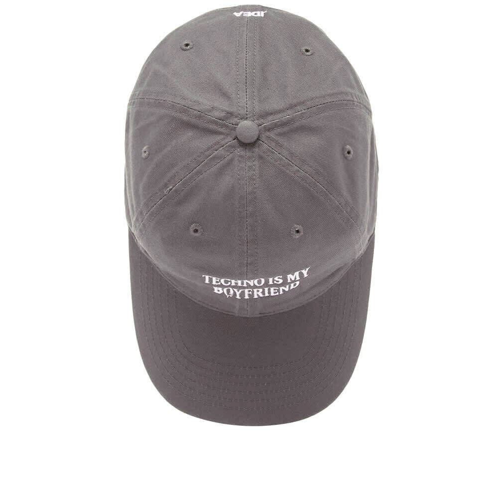 IDEA Techno Is My Boyfriend Cap in Charcoal IDEA