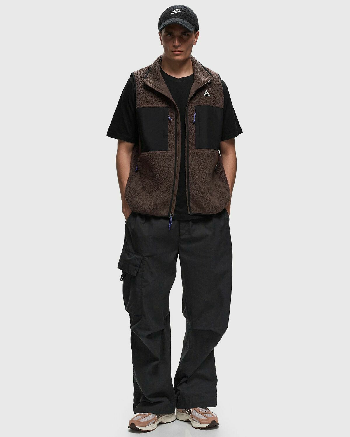 Nike Acg Arctic Wolf Vest Brown Vests Nike