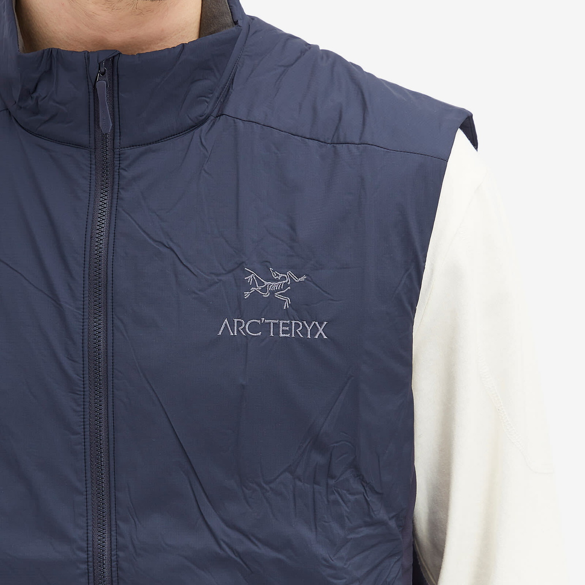 Arc'teryx Men's Atom Vest M in Black Sapphire Arc'teryx
