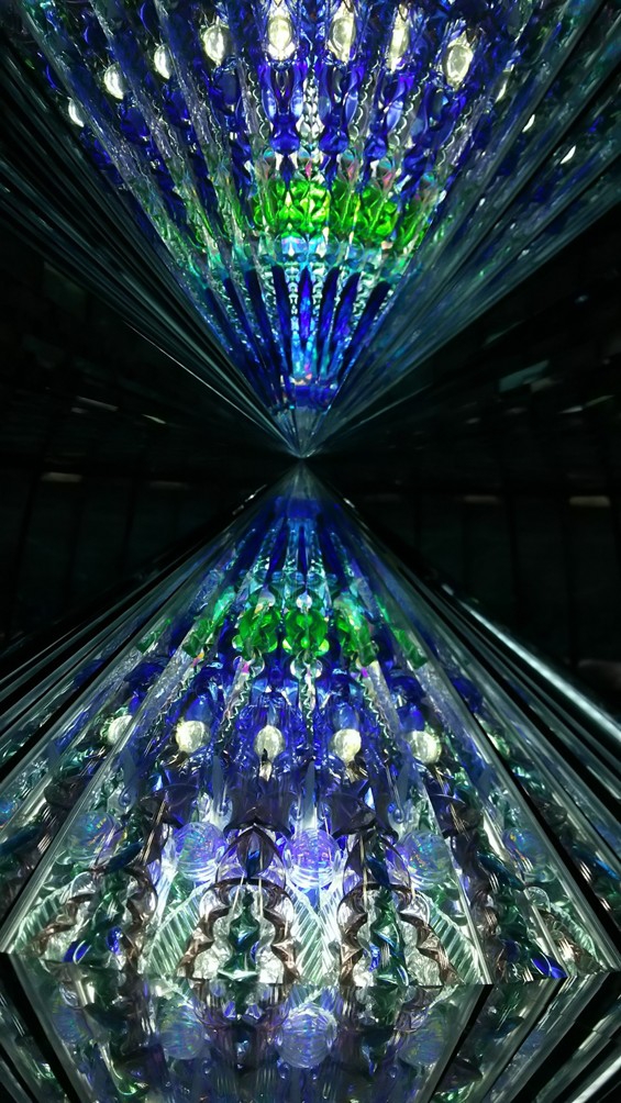 石田 千香子 / Chikako Ishida | Art Kaleidoscope Japan 日本のアート