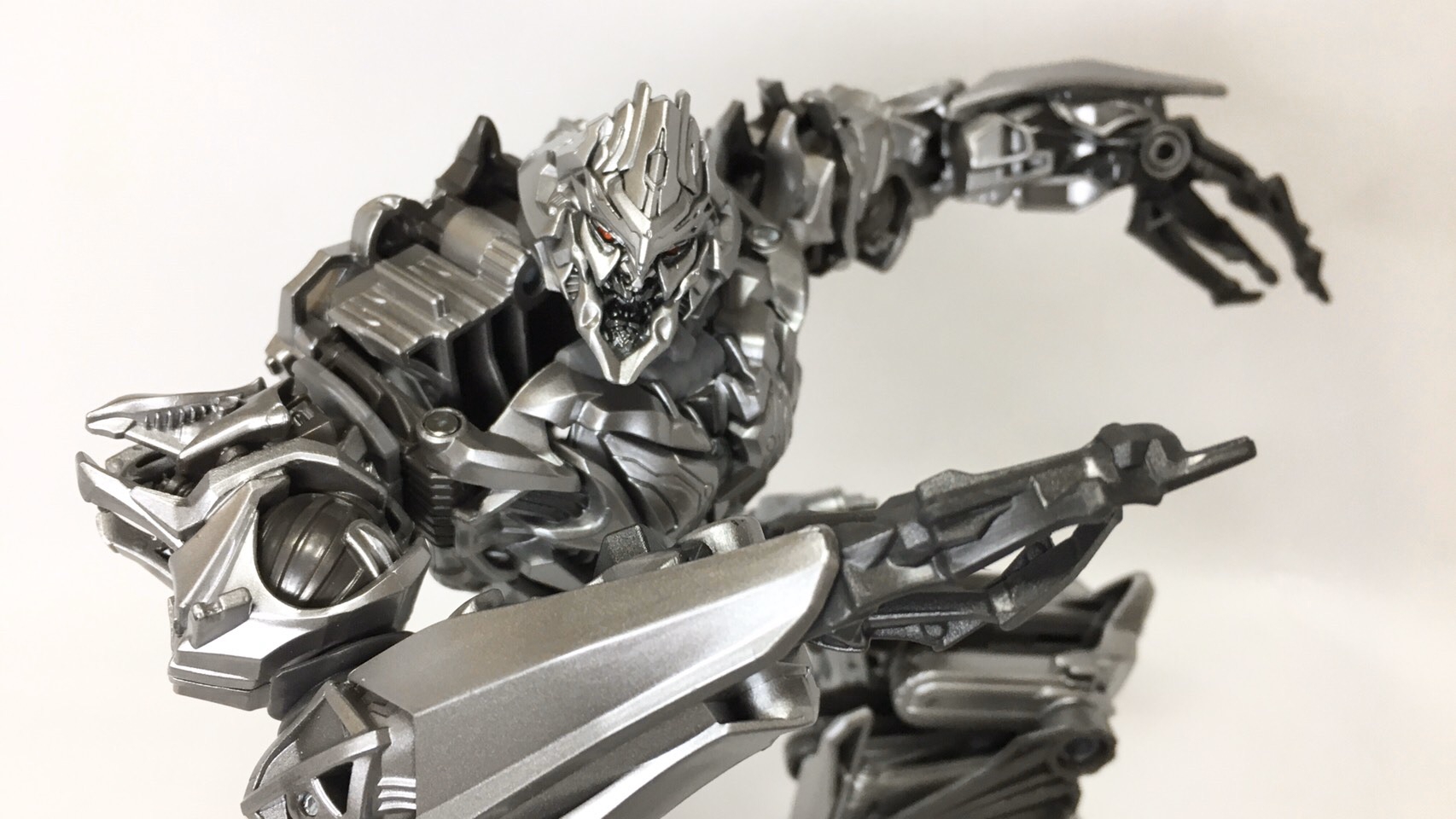 SS メガトロン（トランスフォーマー版） レビュー | 退屈と惰性と 改