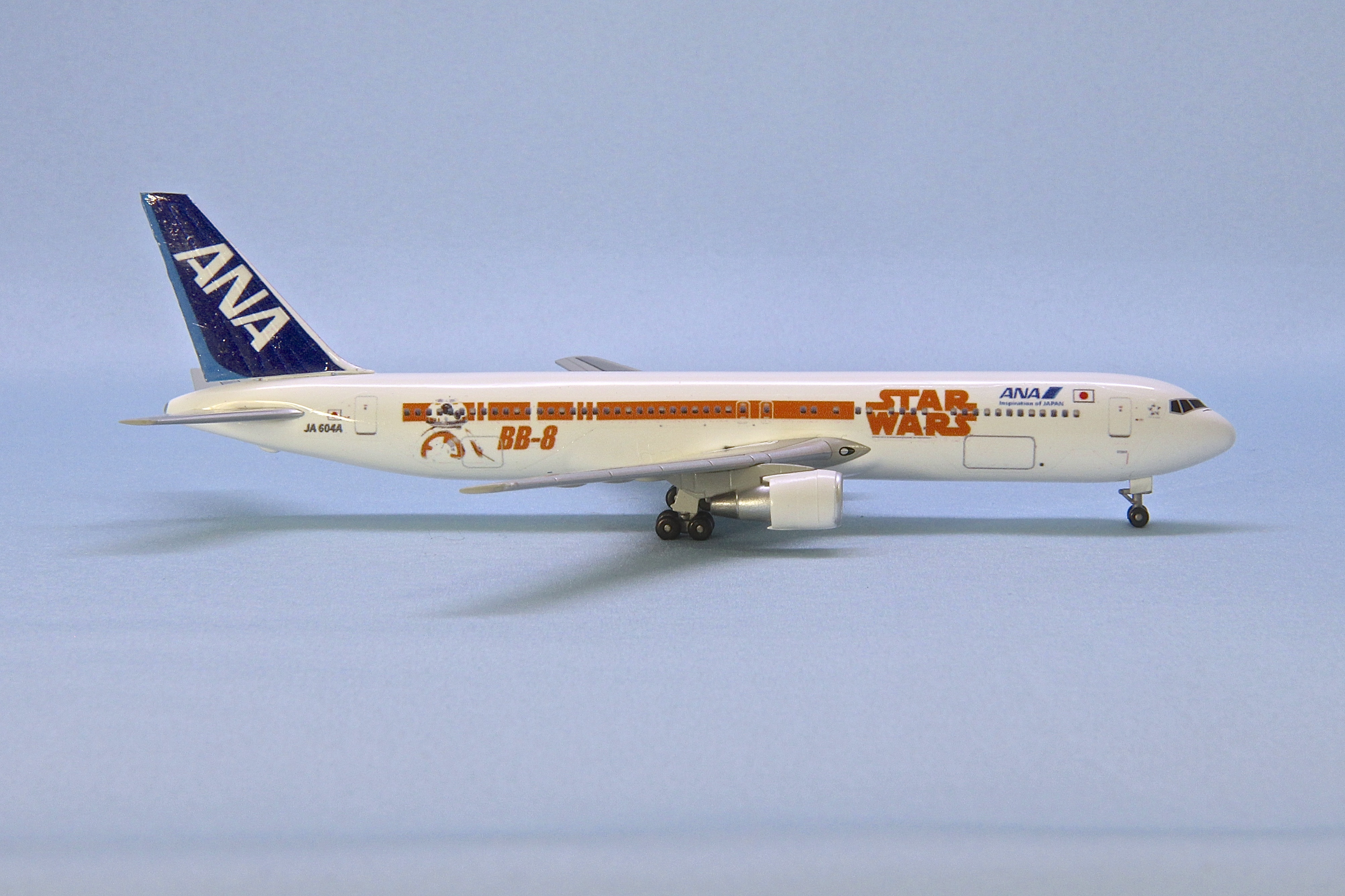 航空機・ヘリコプター ANA B767-300 JA604A STARWARS 航空機