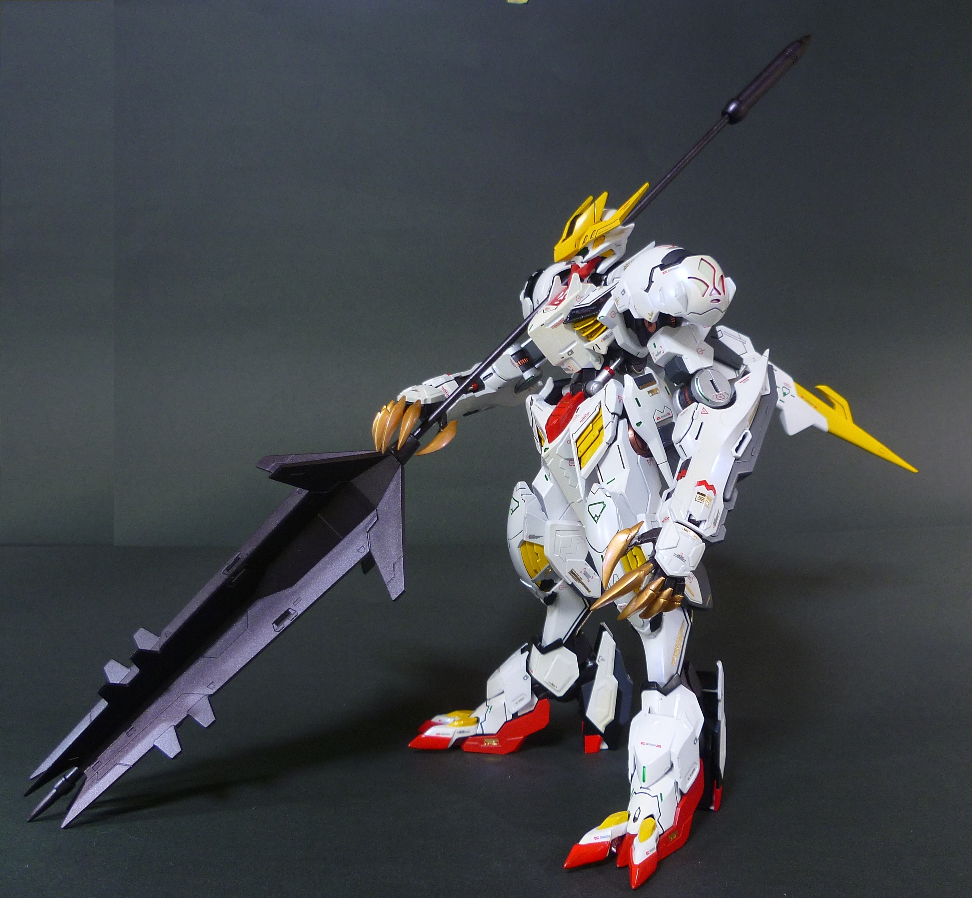 狼の王【完】 1/100フルメカニクス バルバトスルプスレクス（塗装