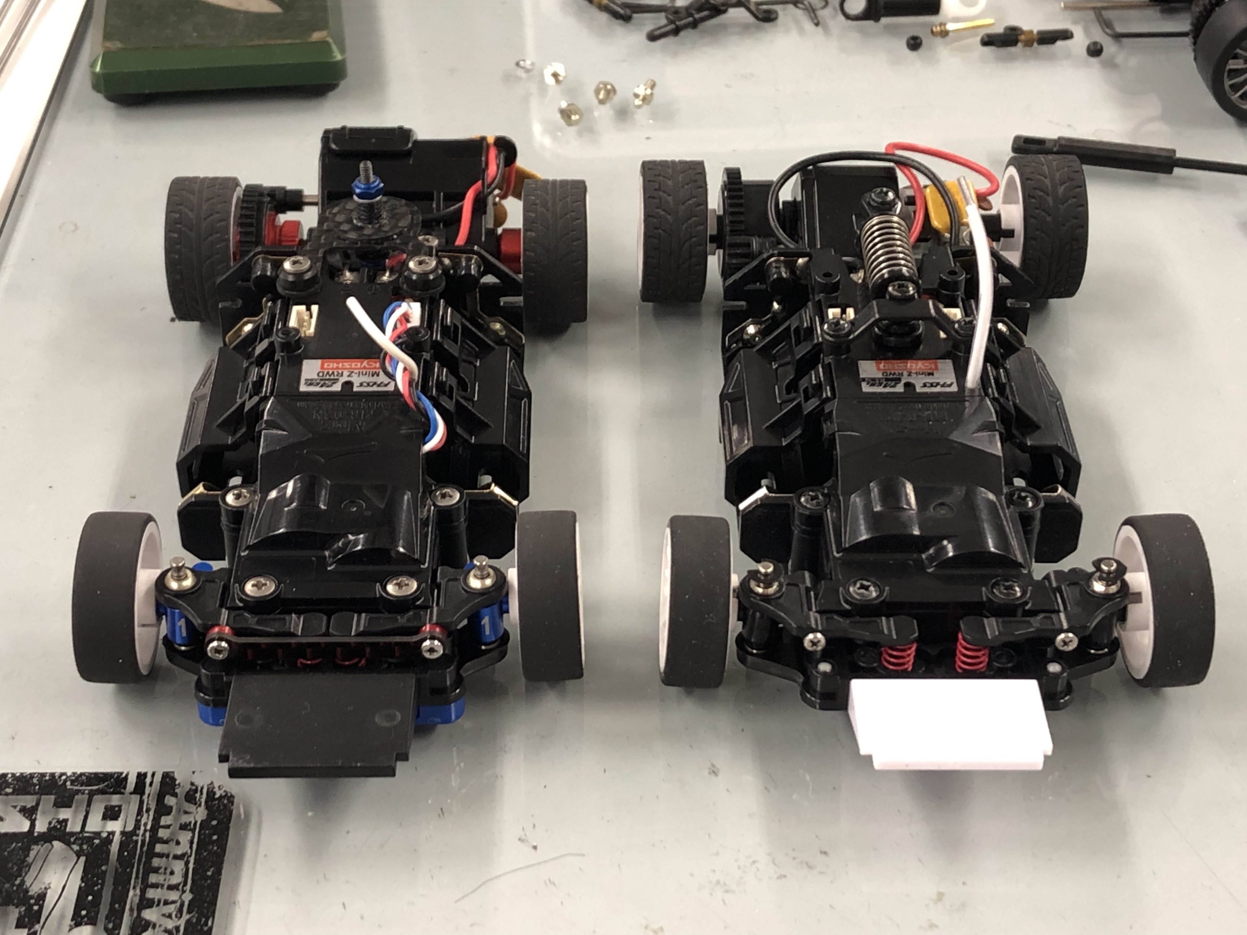 MR-03シャシーの基本、ナローとワイドの違い | KYOSHO RC BLOG