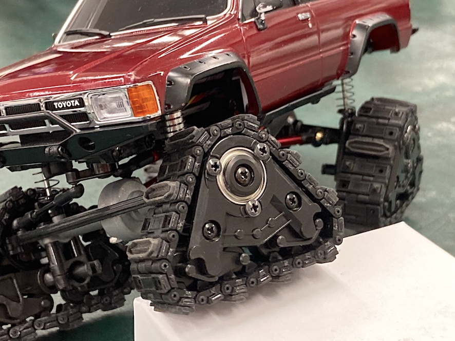 ミニッツ4x4用ベルトクローラーユニット キャタッピを紹介しています