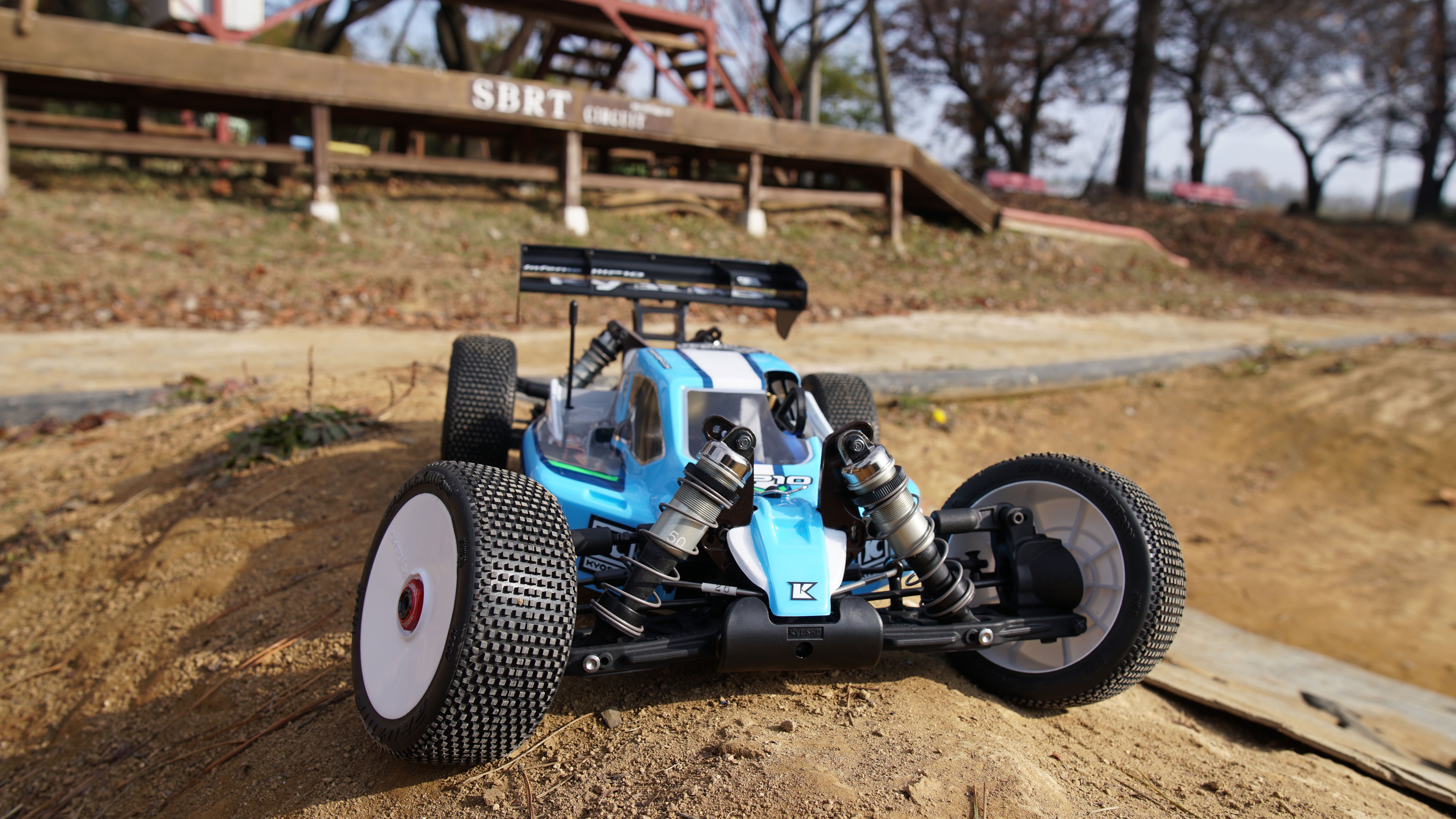 インタビュー： INFERNO MP10 TKI2 デザイナー 金井祐一氏 | Kyosho Style