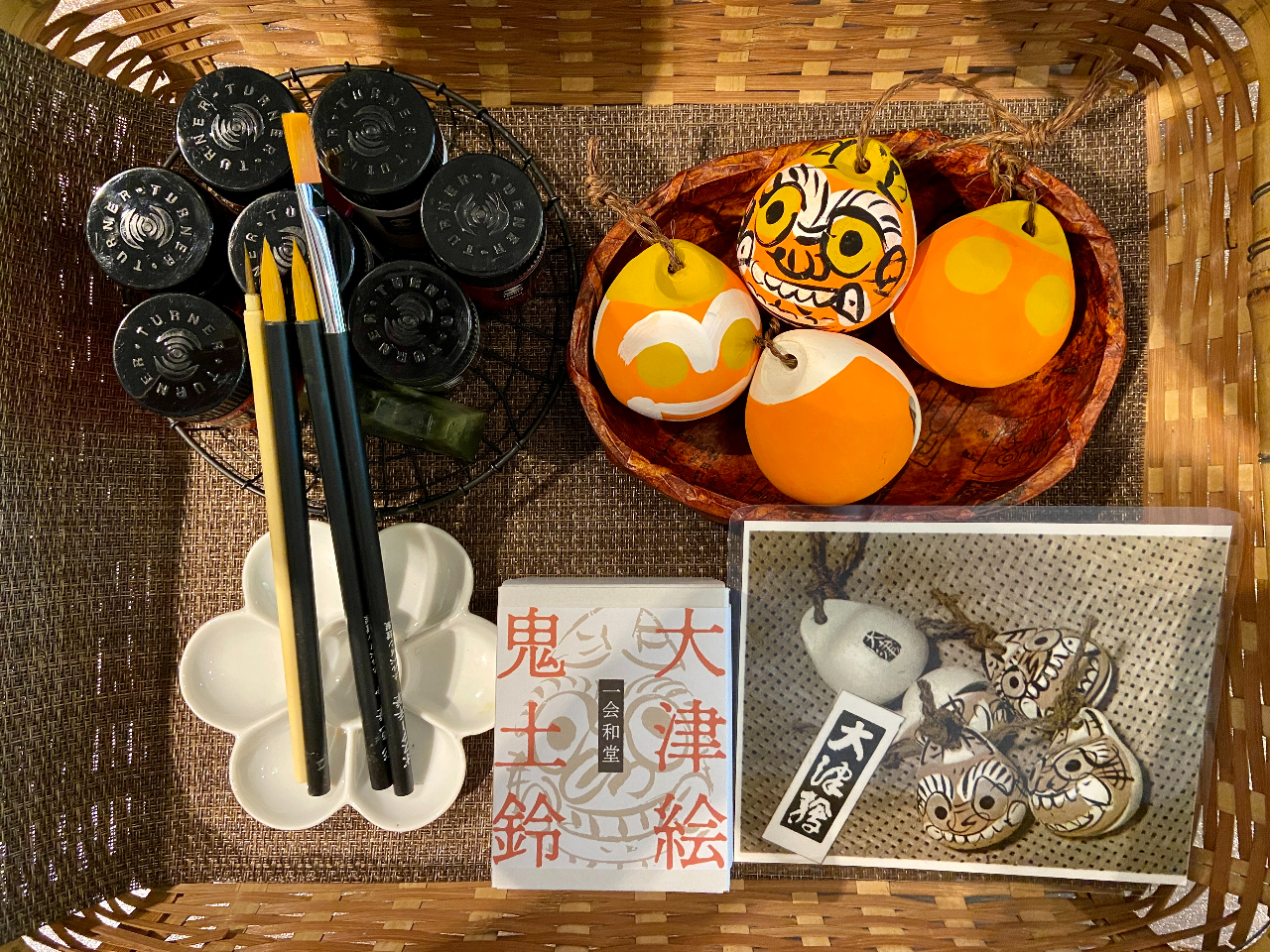 滋賀】◇大津の郷土民画「大津絵」の絵付け体験◇鬼土鈴 or 三猿色紙