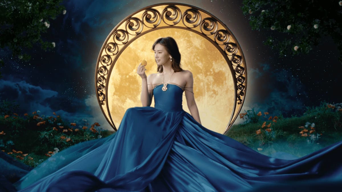 全種類コンプリートを目指す人も続出、森永ビスケットの螺鈿パッケージ