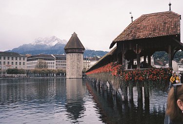 Camera: Agfa Optima 1535 sensor · Lomography