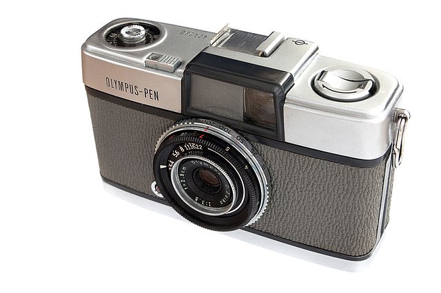 Lomopedia：Olympus Pen（オリンパス 初代ペン） · Lomography