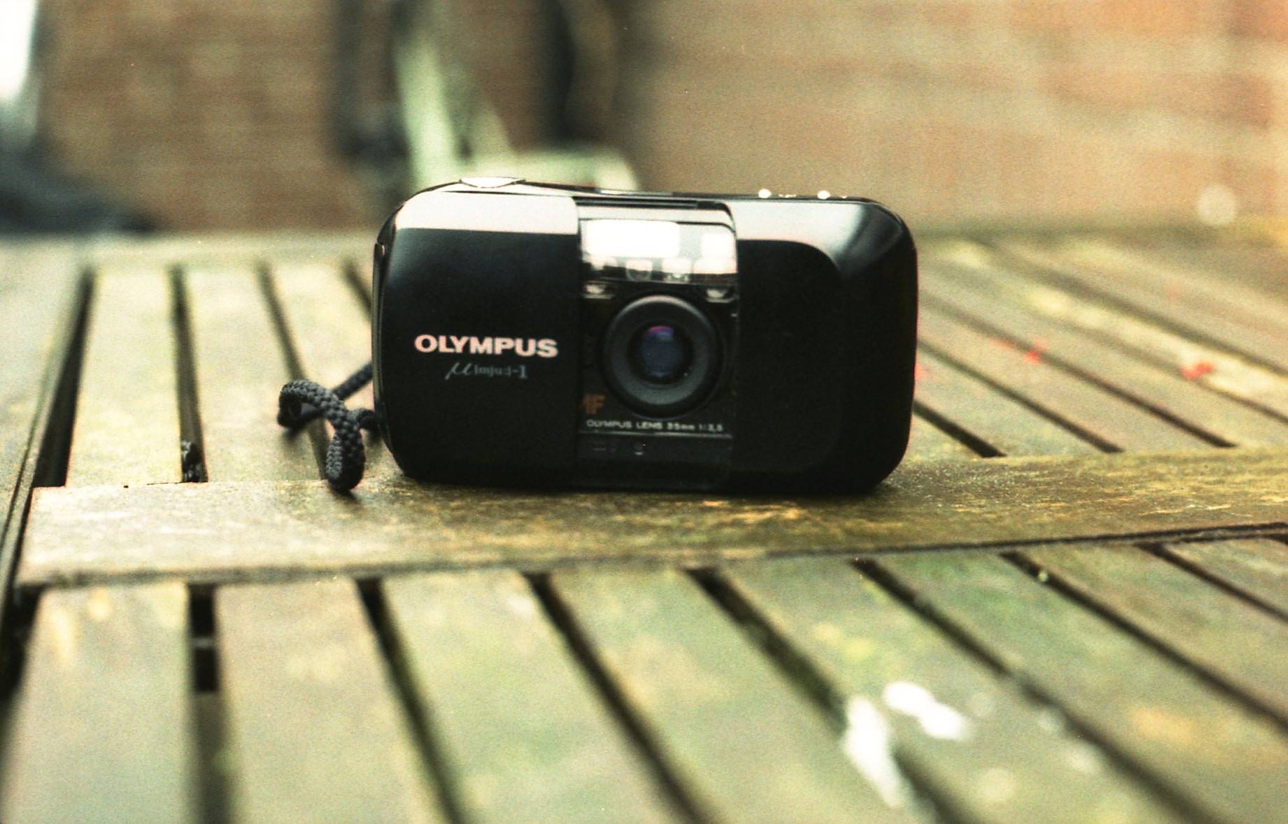 Olympus Mju-I: Mmmmmjeah I Don't Know · Lomography