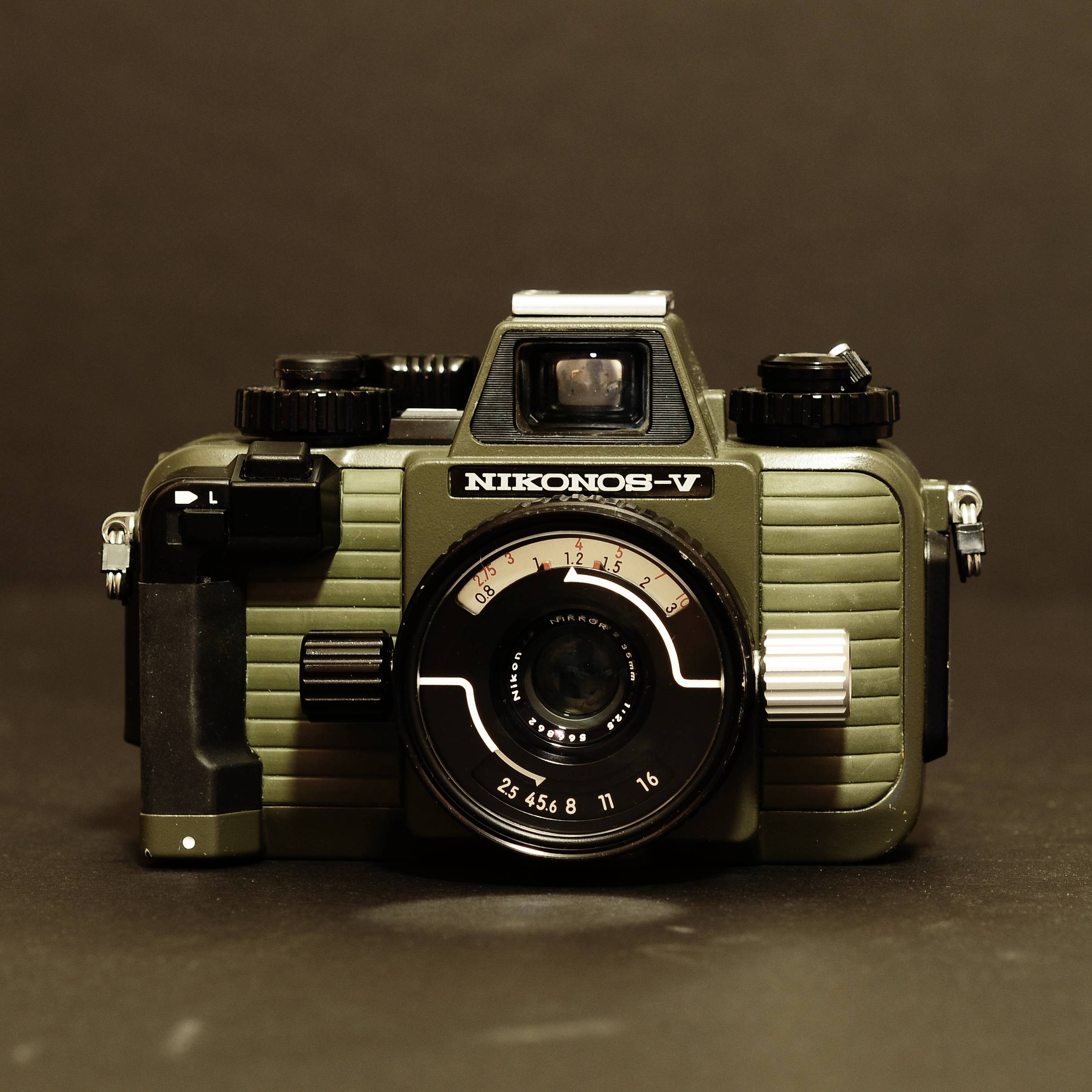Lomopedia: Nikonos V · Lomography
