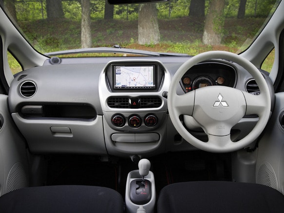 三菱 アイ 歴代モデル•グレード・外装・内装写真一覧 | 新車・中古車