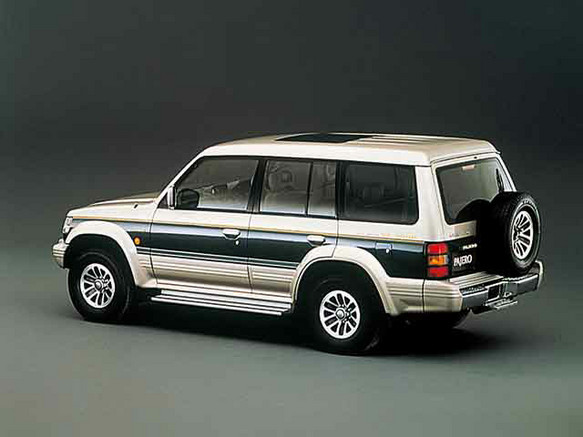 三菱 パジェロ 1991年式モデル 2.4 メタルトップワイド ルーキーSR-II