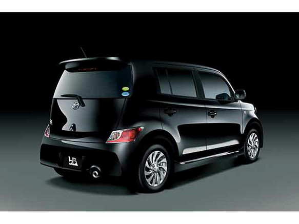 トヨタ bB 2005年式モデル 1.3 Z Xバージョン 4WD AT のスペック詳細