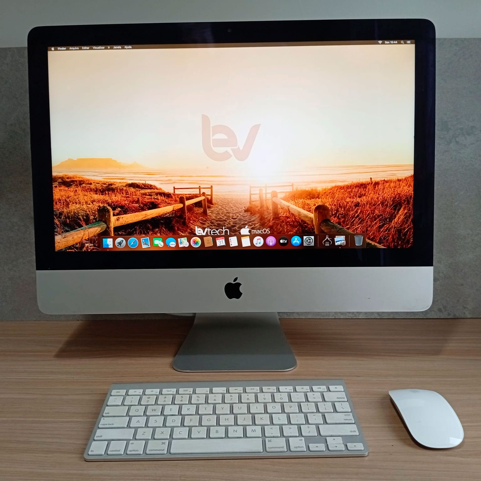 Apple iMac 2017 - Intel Core I5 - 8Gb Ram - 1TB -Tela 21'5” Retina