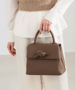 美品！vasic バニティバッグ 伊勢丹 iena アローズ beams 美品！vasic