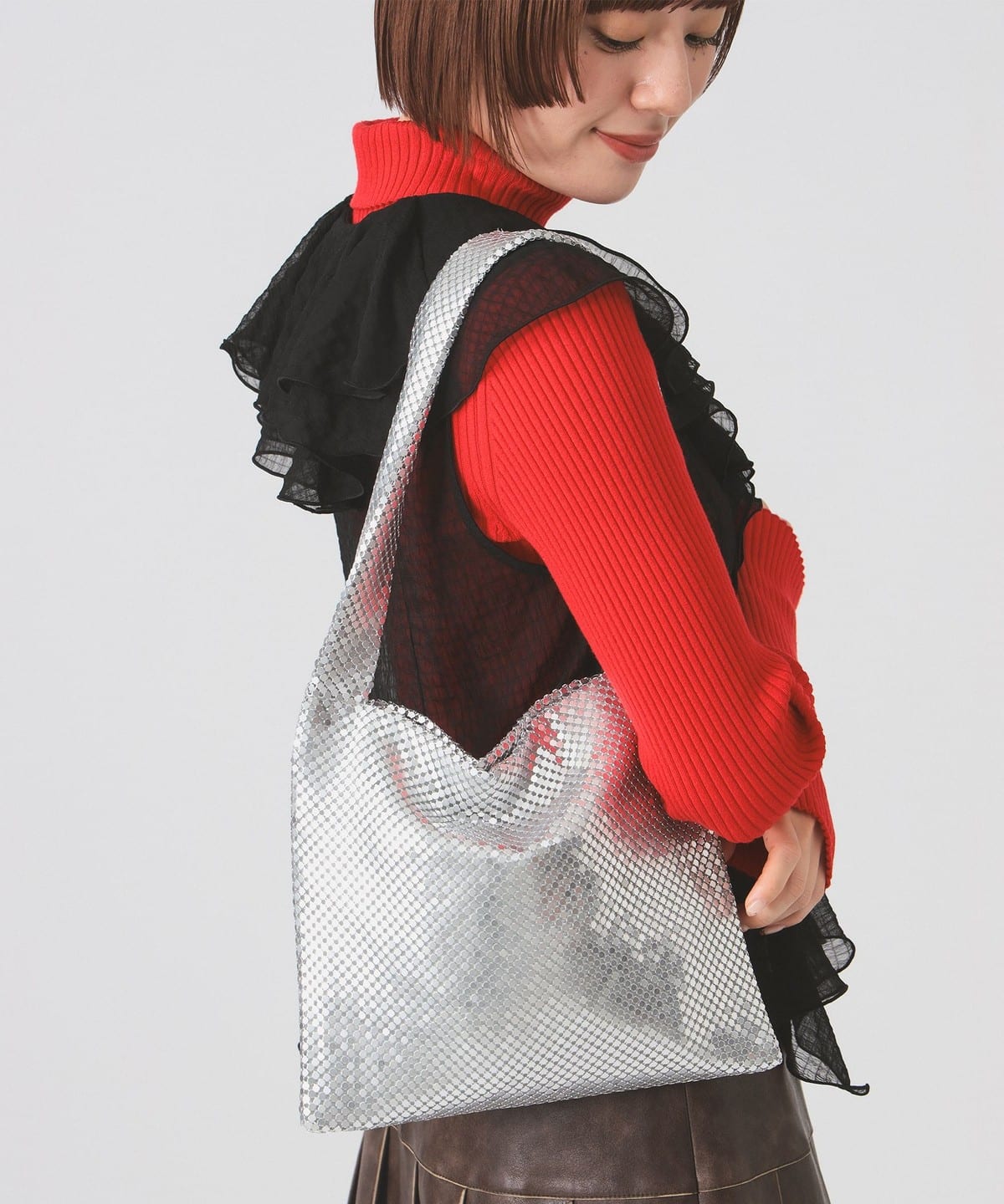 Ray BEAMS（レイ ビームス）HEY! Mrs ROSE / メタル & チェーン バッグ