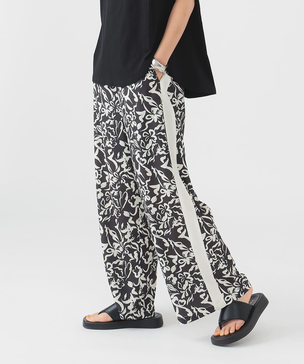 B:MING by BEAMS（ビーミング by ビームス）プリント ライン パンツ