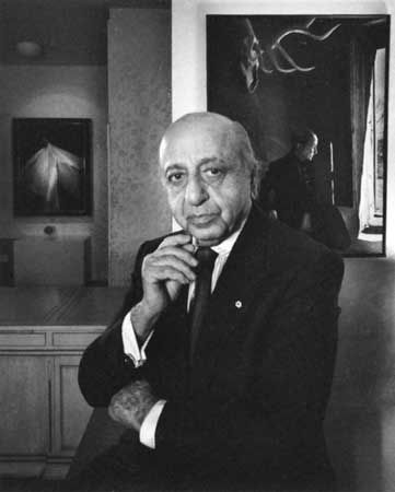 Yousuf Karsh | Armenian-Canadian Portrait Photographer | Britannica