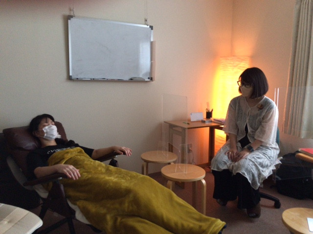 ★\"夢と現実を繋ぐ、ヒプノセラピストへの扉を開ける\"催眠療法士 ヒプノ 養成★ 81tdEpLJUaL._AC_UF350,