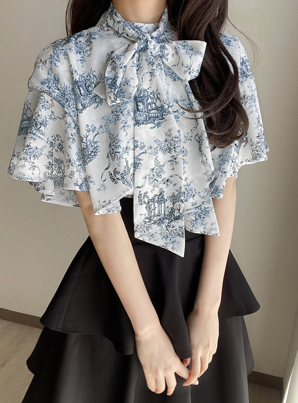 ボウタイ付きトワルドジュイ柄ケープブラウス[ta009] | レディース